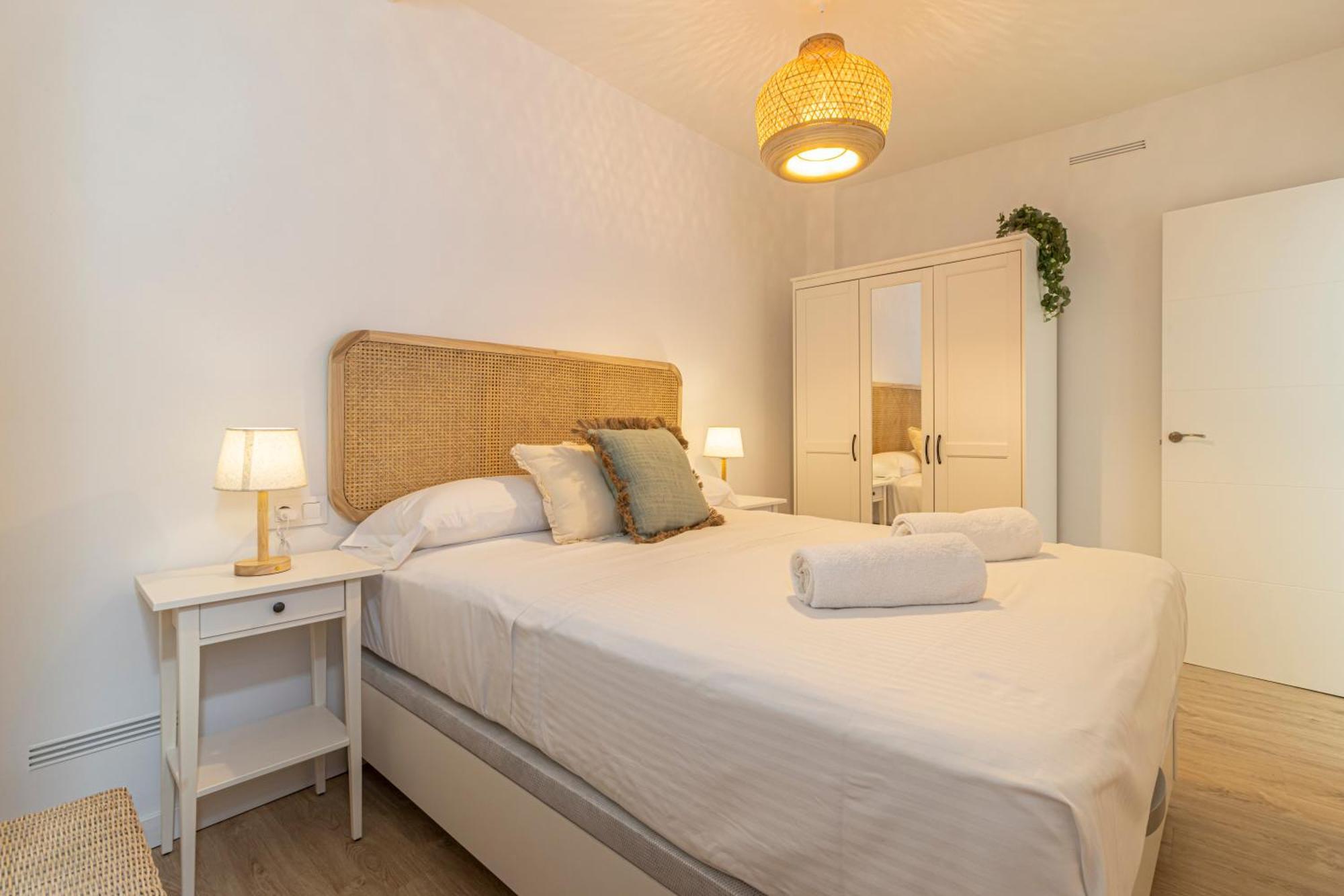 Allo Apartments Morenos IV Bajo B Centro 2 Habitaciones Jerez de la Frontera Bagian luar foto
